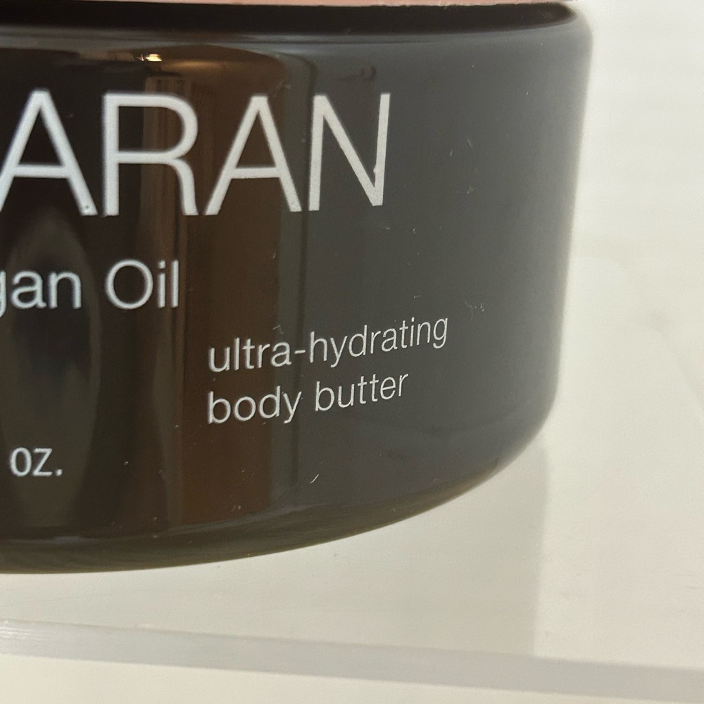 Josie Maran Whipped Argan Oil Body Butter Oat Milk And Honey. 8 oz. New - Picture 2 of 6